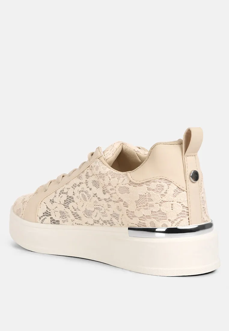 Flakes Lace Detail Low Platform Sneakers