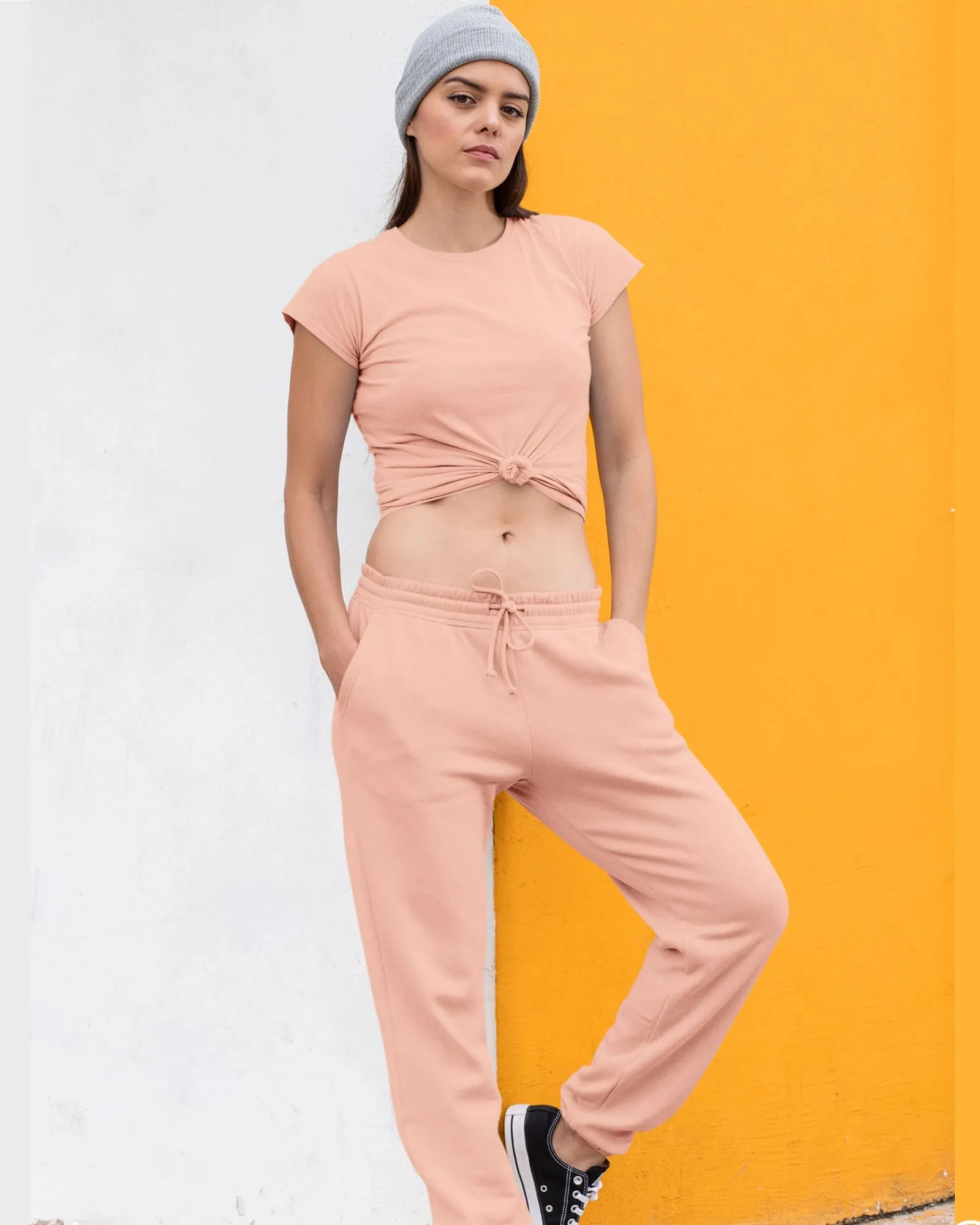 Women Jogger 2020: Peach